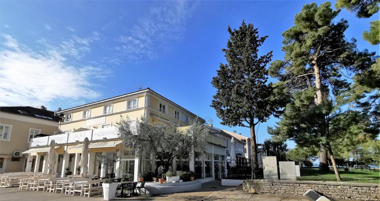 Lara Deluxe Superior 5 Star Apartment, Your Piece Of Heaven By The Sea & Park Novigrad Istria 외부 사진